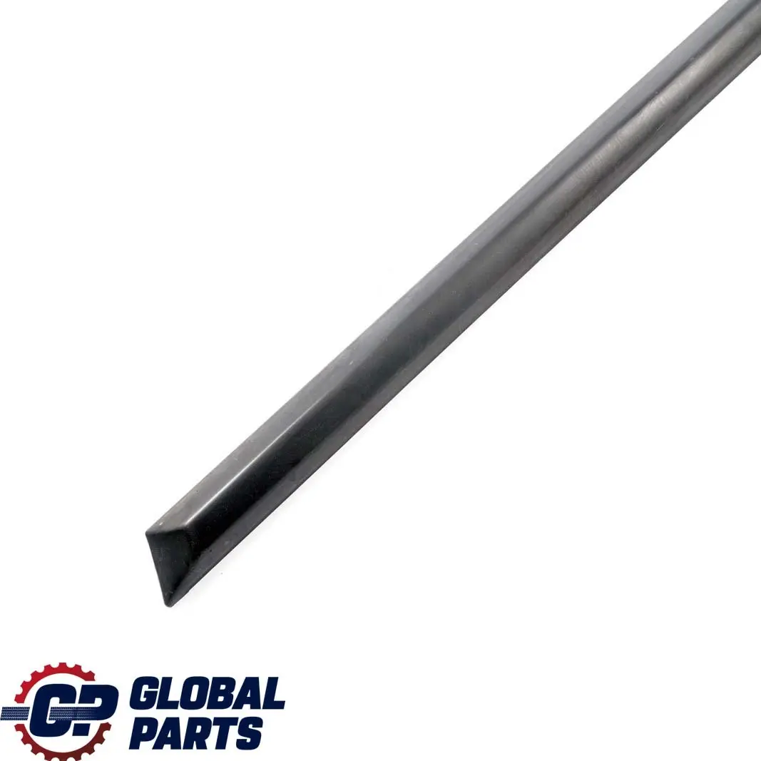 Combi Berline Revetement Exterieur Arriere Droite Porte Baguette pour BMW 3 E36 à propos du numéro de pièce 1960733 BMW 3 E36 Combi Berline Revetement Exterieur Arriere Droite Porte Baguette - SKU 1960733 - Numéro de pièce 1960733