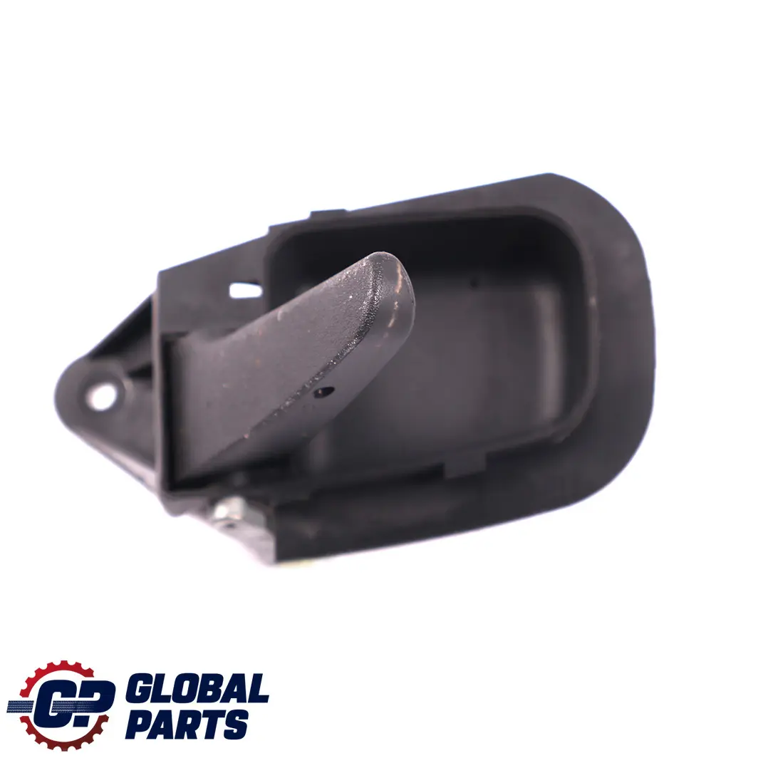 Apriporta Interno SX Portiera Posteriore Nero per BMW E36 con numero di parte 1960829 BMW E36 Apriporta Interno SX Portiera Posteriore Nero - SKU 1960829 - Numero di parte 1960829