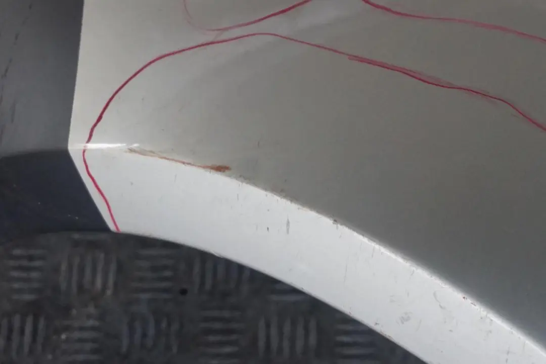 BMW 6 E63 E64 Seitenwand Vorne Links Kotflügel Mineralsilber Silber - A14 - SKU 2155901-MS - Teilenummer 2155901