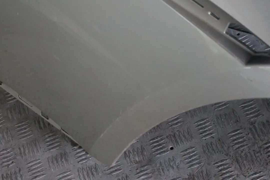 Front Right Wing Fender Side Panel O/S Mineralsilber Silver - A14 to BMW 6 E63 E64 with Part number 2155902 BMW 6 E63 E64 Front Right Wing Fender Side Panel O/S Mineralsilber Silver - A14 - SKU 2155902-MS - Part number 2155902