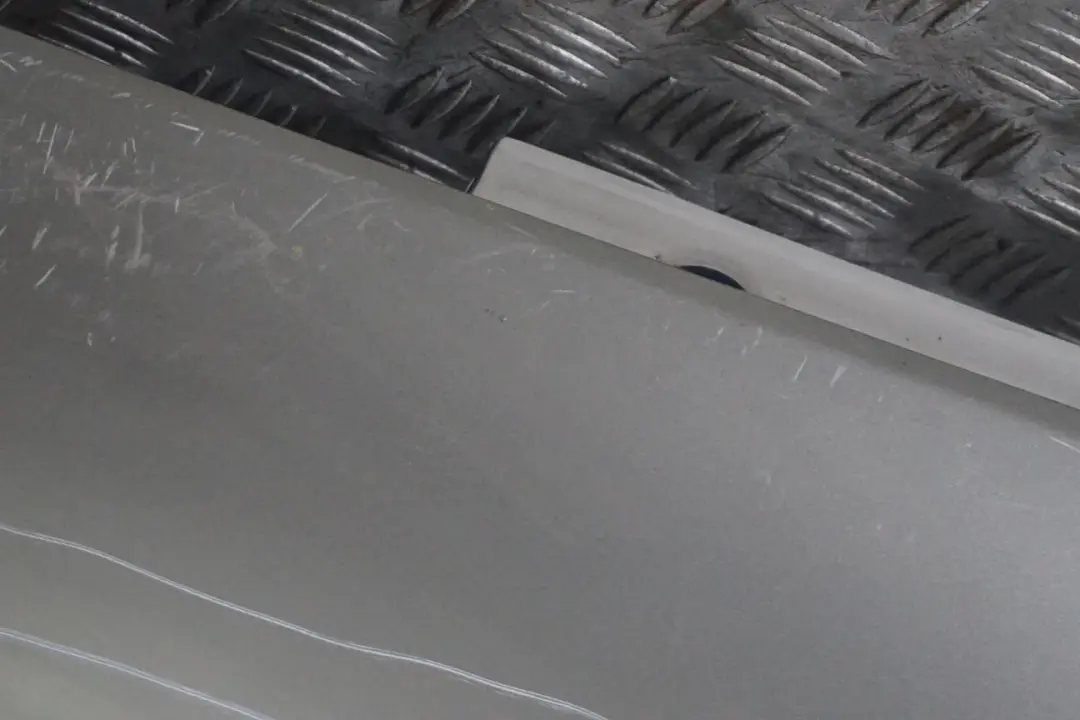 Front Right Wing Fender Side Panel O/S Mineralsilber Silver - A14 to BMW 6 E63 E64 with Part number 2155902 BMW 6 E63 E64 Front Right Wing Fender Side Panel O/S Mineralsilber Silver - A14 - SKU 2155902-MS - Part number 2155902