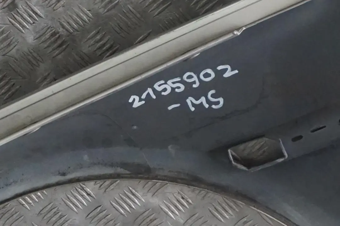 Front Right Wing Fender Side Panel O/S Mineralsilber Silver - A14 to BMW 6 E63 E64 with Part number 2155902 BMW 6 E63 E64 Front Right Wing Fender Side Panel O/S Mineralsilber Silver - A14 - SKU 2155902-MS - Part number 2155902