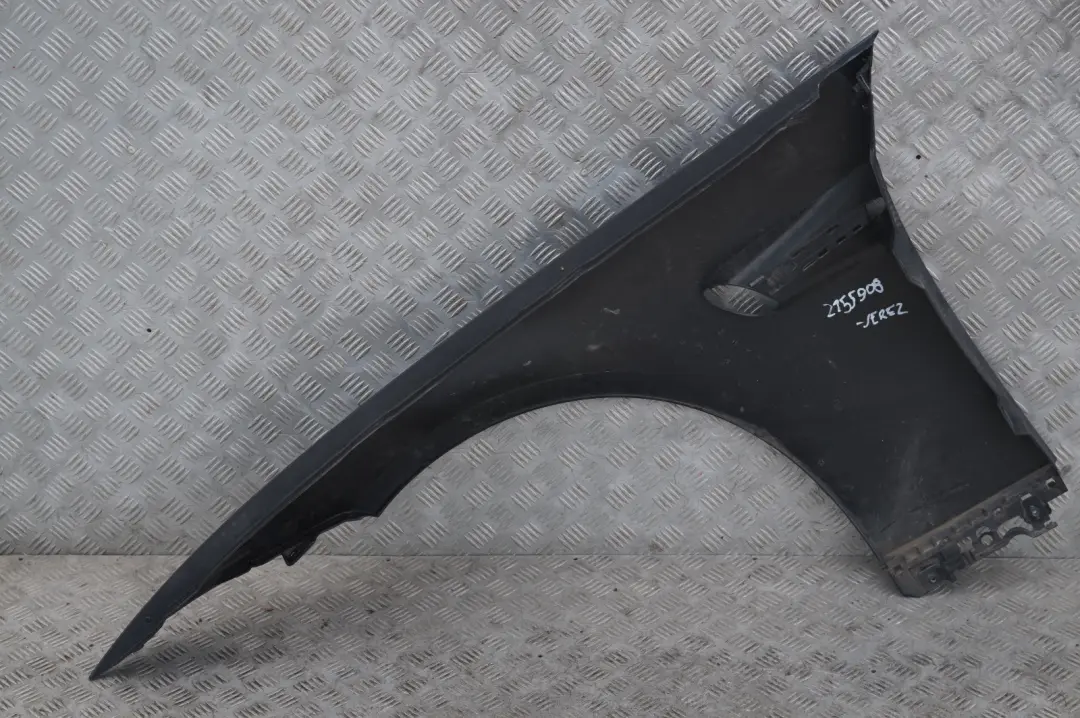 Seitenwand vorne rechts Kotflügel Jerezschwarz Schwarz - A73 für BMW 3 E92 E93 M3 mit Teilenummer 2155922 BMW 3 E92 E93 M3 Seitenwand vorne rechts Kotflügel Jerezschwarz Schwarz - A73 - SKU 2155908-JEREZ - Teilenummer 2155922