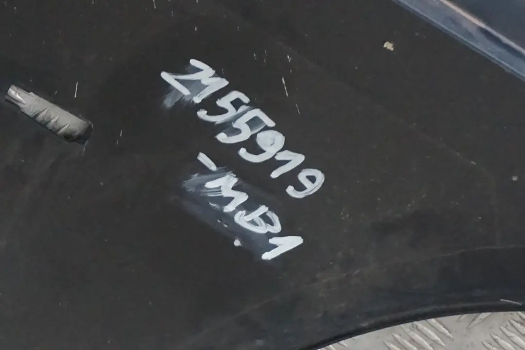 Panneau Laterale a L'Avant Gauche Aile Bleu Monaco Metallise - A35 pour BMW 3 E92 E93 à propos du numéro de pièce 2155919 BMW 3 E92 E93 Panneau Laterale a L'Avant Gauche Aile Bleu Monaco Metallise - A35 - SKU 2155919-MB1 - Numéro de pièce 2155919