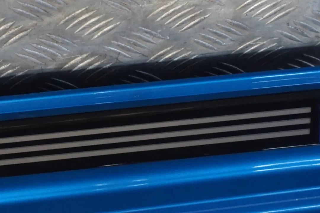 BMW MINI Cooper R56 JCW Schweller links Schwellerleiste Blende Blau Laser Blue - SKU 2156419-LAB - Teilenummer 2156419
