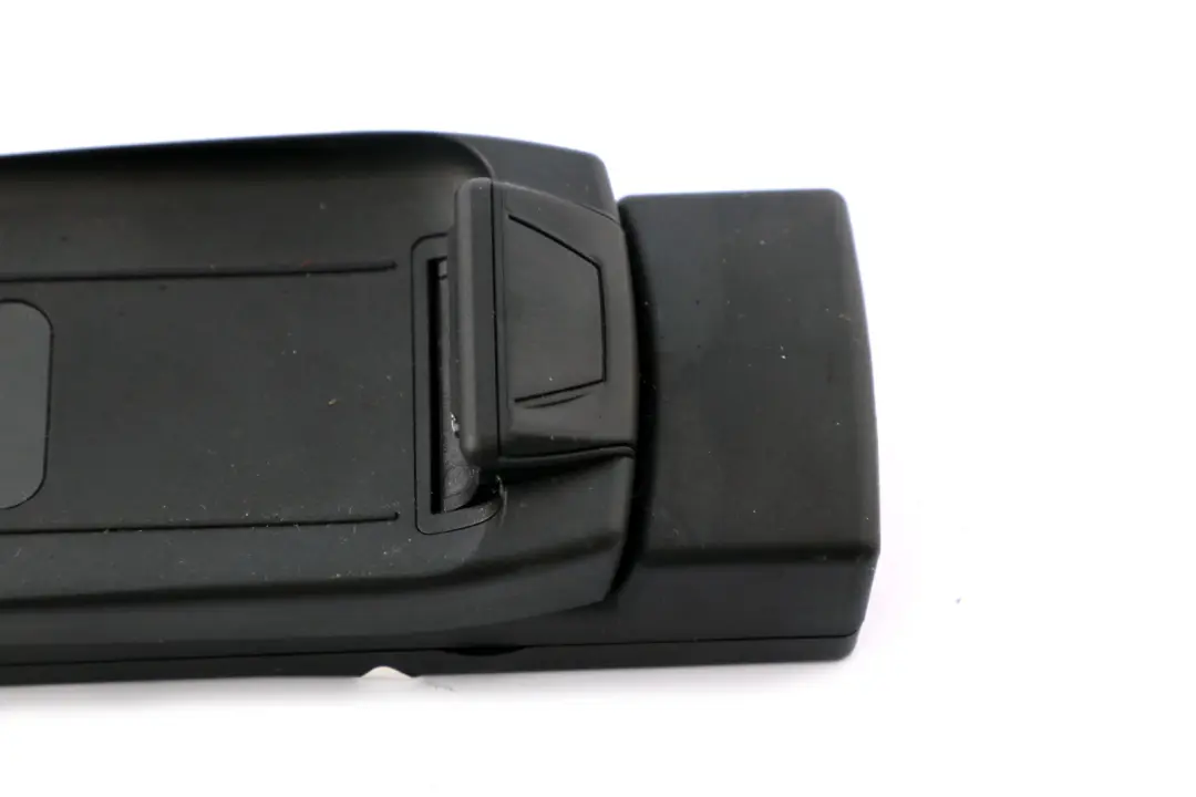 Snap-in Adaptador Basico Tel?fono Iphone 3G para BMW E60 E81 E87 E90 F10 con número de pieza 2158682 BMW E60 E81 E87 E90 F10 Snap-in Adaptador Basico Tel?fono Iphone 3G - SKU 2158682 - Número de pieza 2158682