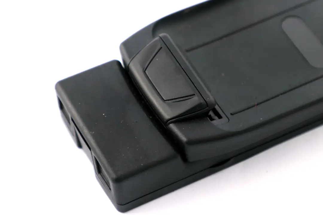BMW 1 3 5 Series E60 E81 E87 E90 F10 Snap-in Adapter Basic Telephone Iphone 3G - SKU 2158682 - Part number 2158682