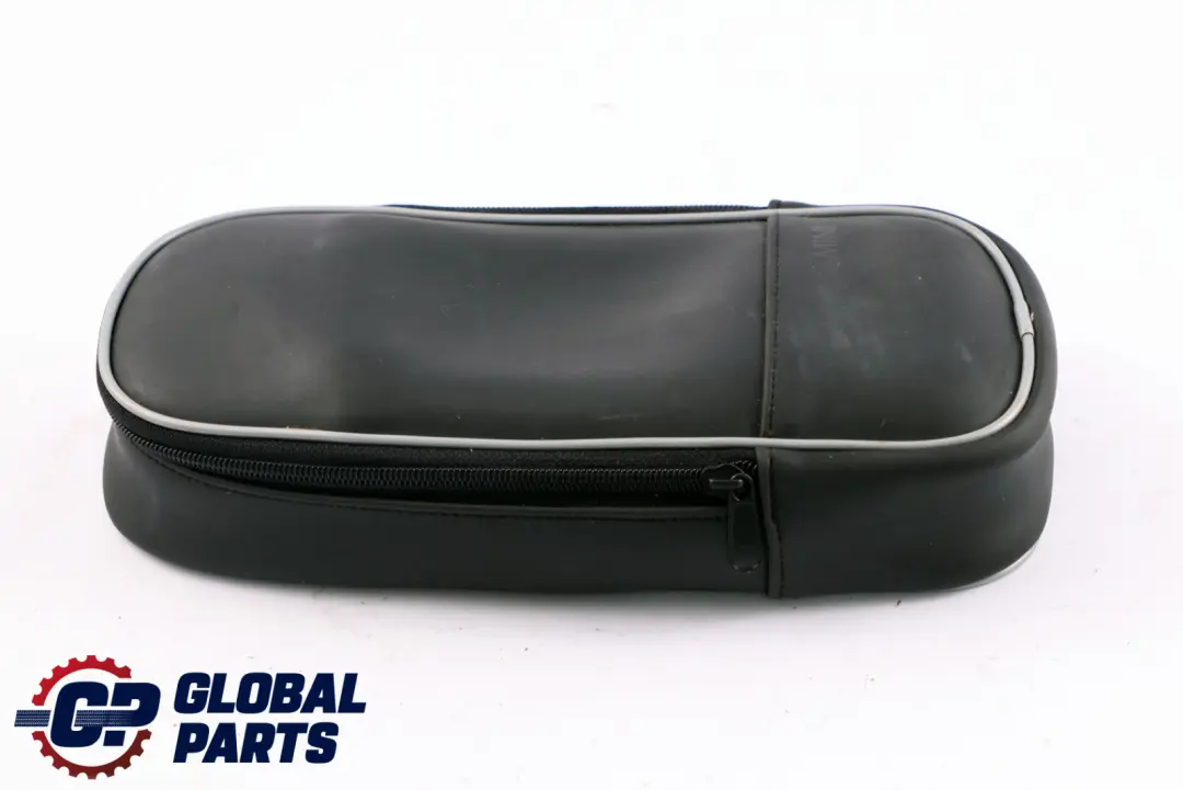 Motoröl Flaschenhalter Reisetasche Tasche fĂĽr 1 L NachfĂĽll für Mini mit Teilenummer 2158848 Mini Motoröl Flaschenhalter Reisetasche Tasche fĂĽr 1 L NachfĂĽll - SKU 2158848 - Teilenummer 2158848