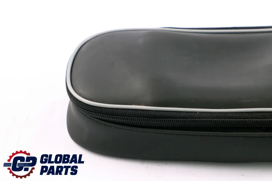 Motoröl Flaschenhalter Reisetasche Tasche fĂĽr 1 L NachfĂĽll für Mini mit Teilenummer 2158848 Mini Motoröl Flaschenhalter Reisetasche Tasche fĂĽr 1 L NachfĂĽll - SKU 2158848 - Teilenummer 2158848