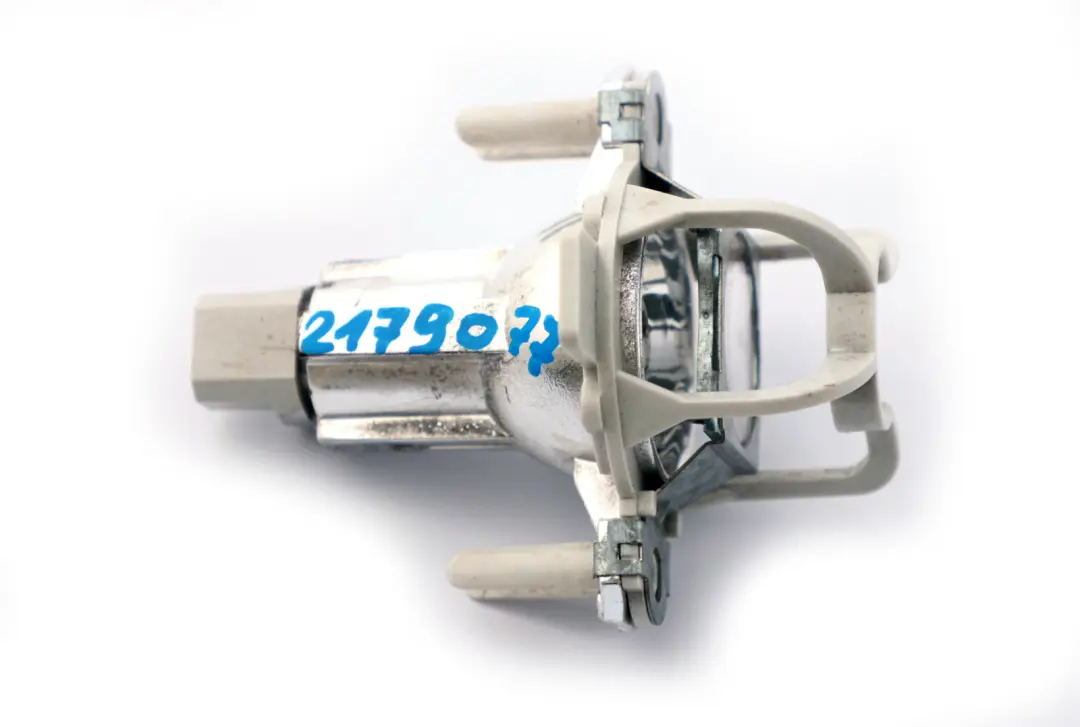 Lampadina ad anello per fari con attacco VALEO per BMW 3 E90 E91 LCI con numero di parte 2179077 BMW 3 E90 E91 LCI Lampadina ad anello per fari con attacco VALEO - SKU 2179077 - Numero di parte 2179077