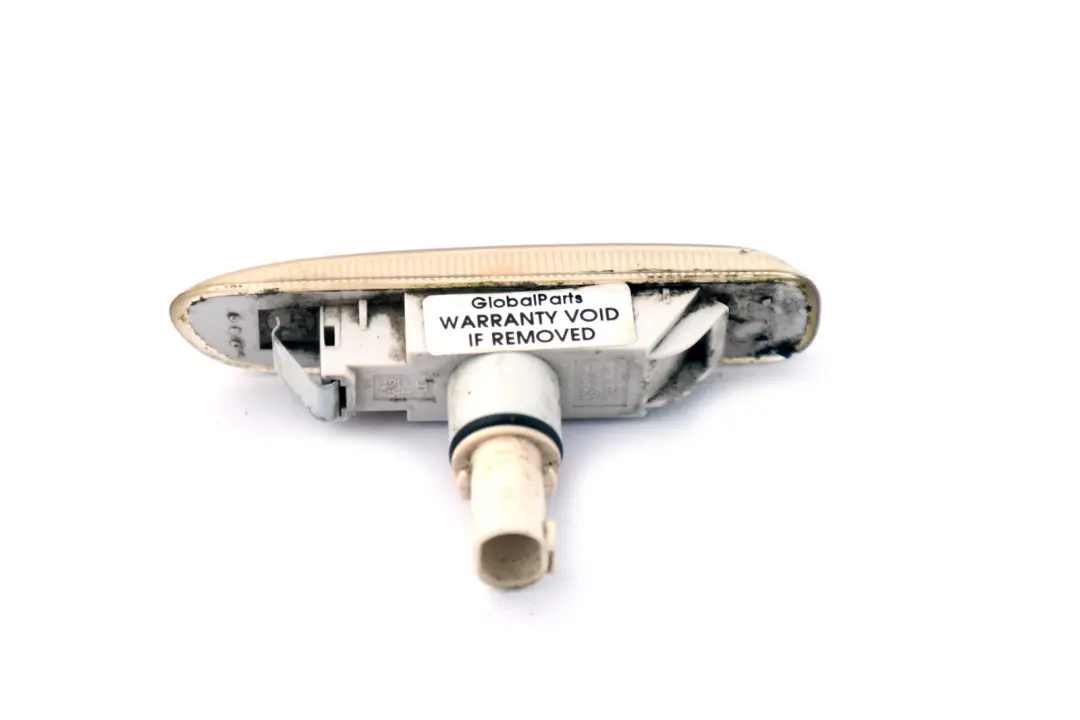 Clignotant Supplementaire Avant/Lateralement Blanc Droite pour BMW E46 à propos du numéro de pièce 2228592 BMW E46 Clignotant Supplementaire Avant/Lateralement Blanc Droite - SKU 2228592 - Numéro de pièce 2228592
