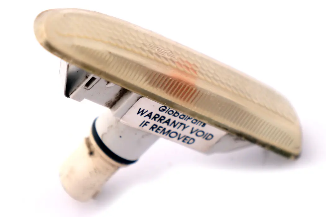 BMW E46 Clignotant Supplementaire Avant/Lateralement Blanc Droite - SKU 2228592 - Numéro de pièce 2228592