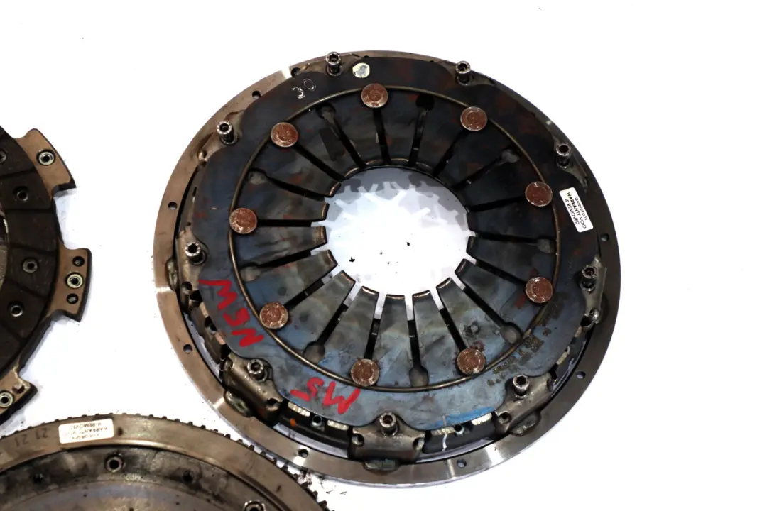 Zweimassenschwungrad Schwungrad Kupplung Doppel Masse für BMW E60 M5 E63 E64 M6 S85 mit Teilenummer 2229955 BMW E60 M5 E63 E64 M6 S85 Zweimassenschwungrad Schwungrad Kupplung Doppel Masse - SKU 2229955 - Teilenummer 2229955