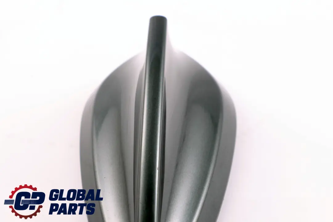 Copertura Antenna Da Tetto A Pinna Squalo Grigio Minerale per BMW F22 F30 F32 con numero di parte 9804800 BMW F22 F30 F32 Copertura Antenna Da Tetto A Pinna Squalo Grigio Minerale - SKU 2238586-MG - Numero di parte 9804800