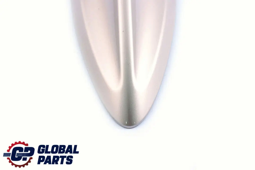Tetto Antenna Squalo Fin Cover Orionsilber Metallic per BMW F22 F30 F32 con numero di parte 7269553 BMW F22 F30 F32 Tetto Antenna Squalo Fin Cover Orionsilber Metallic - SKU 2238586-ORION - Numero di parte 7269553