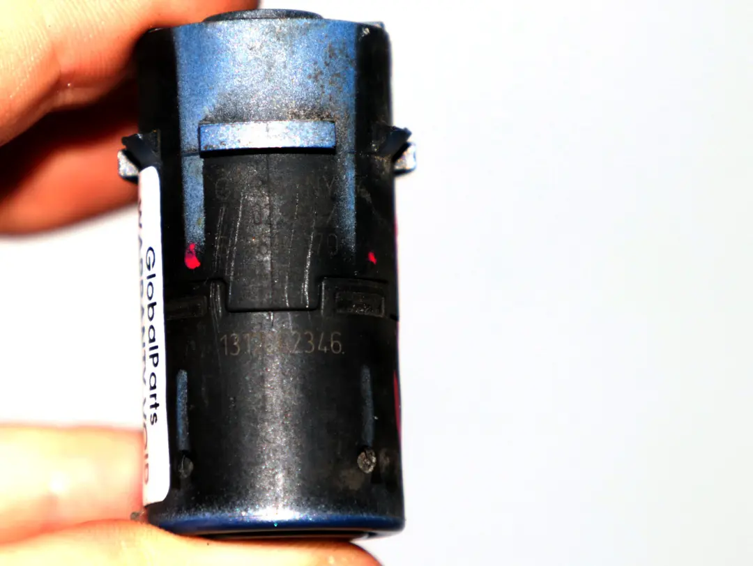 PDC Czujnik Parkowania PDC Niebieski do BMW E60 E61 Mini R50 R53 o numerze 2240945 BMW E60 E61 Mini R50 R53 PDC Czujnik Parkowania PDC Niebieski - SKU 2240945 - Numer Części 2240945