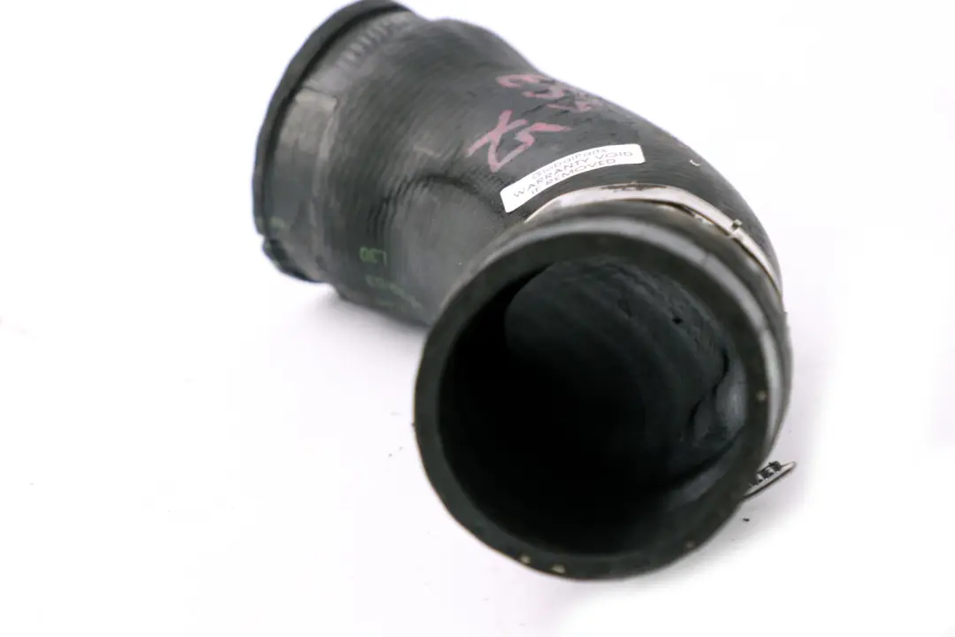 M57 Przewód Wąż Rura Intercoolera do BMW X5 E53 3.0d o numerze 7799389 BMW X5 E53 3.0d M57 Przewód Wąż Rura Intercoolera - SKU 2247903 - Numer Części 7799389