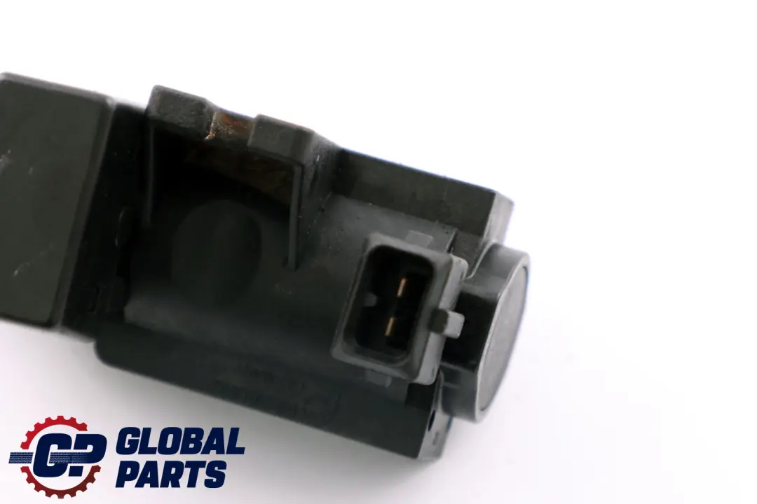 Vacuum Valve BMW E60 X5 E70 E87 E90 E91 Pressure Converter Valve to with Part number 2247906 Vacuum Valve BMW E60 X5 E70 E87 E90 E91 Pressure Converter Valve - SKU 2247906 - Part number 2247906