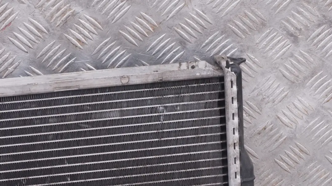 BMW X5 Series E53 3.0d 3.0i Engine Cooling Radiator Manual Transmission - SKU 2248723 - Part number 1439099