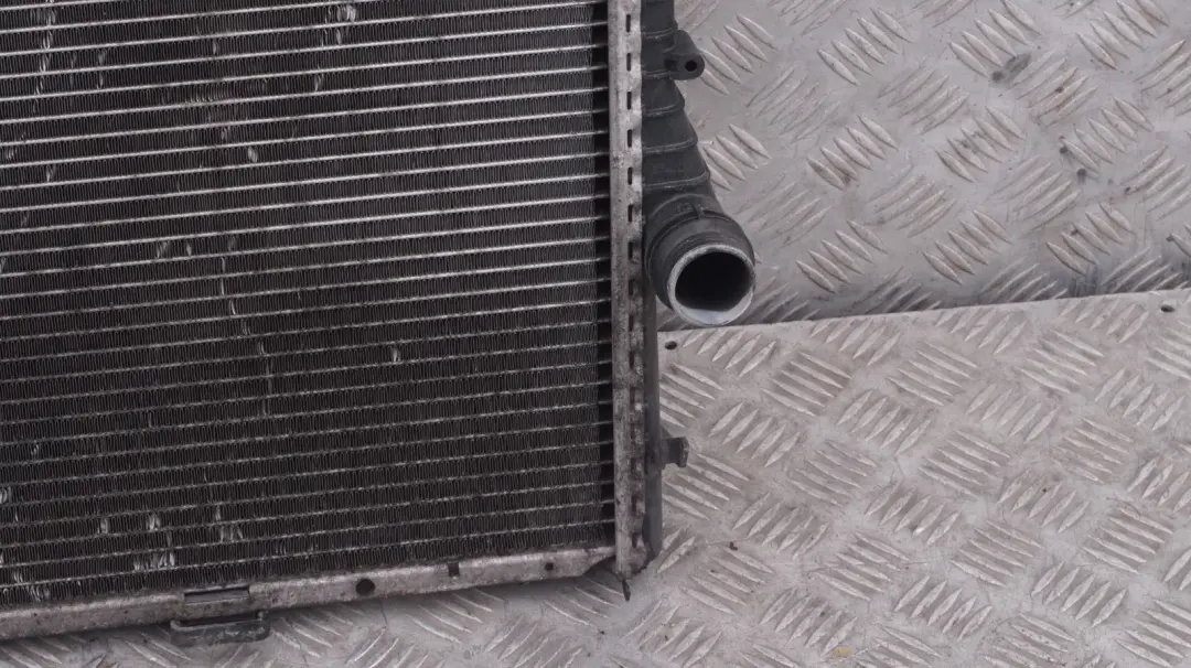 Cooling Radiator Manual Transmission to BMW X5 Series E53 3.0d 3.0i Engine with Part number 1439099 BMW X5 Series E53 3.0d 3.0i Engine Cooling Radiator Manual Transmission - SKU 2248723 - Part number 1439099