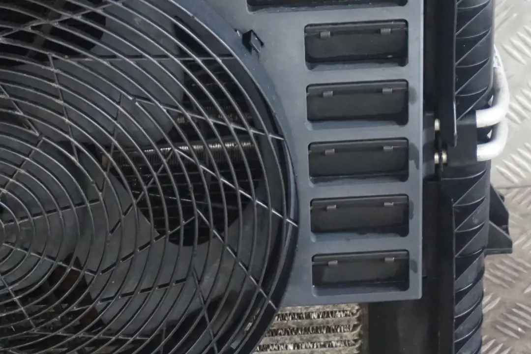 M57N M57N2 730d Complete Engine Cooling Radiator Shroud Fan to BMW 7 Series E65 with Part number 2249458 BMW 7 Series E65 M57N M57N2 730d Complete Engine Cooling Radiator Shroud Fan - SKU 2249458-1 - Part number 2249458