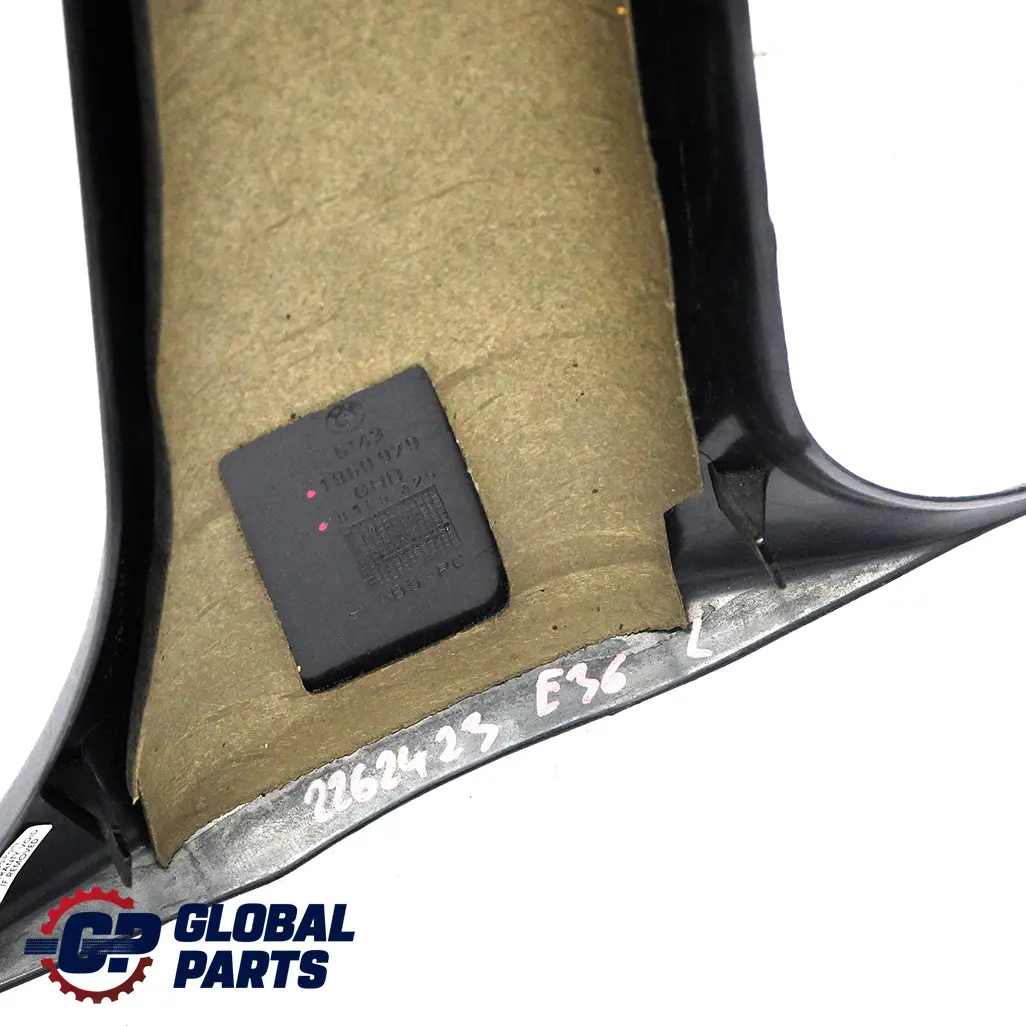 Osłona słupka prawa grey do BMW E36 Sedan Kombi o numerze 2262423 BMW E36 Sedan Kombi Osłona słupka prawa grey - SKU 2262423 - Numer Części 2262423