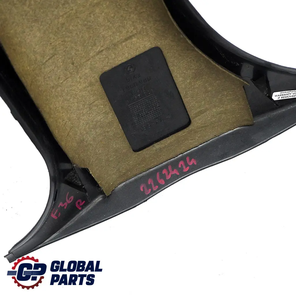 Capot Colonne Centre Droite Gris pour BMW 3 E36 à propos du numéro de pièce 2262424 BMW 3 E36 Capot Colonne Centre Droite Gris - SKU 2262424 - Numéro de pièce 2262424