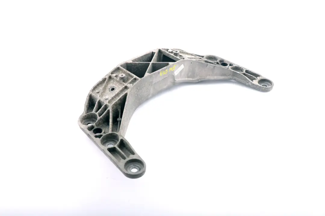 Wspornik Skrzyni Biegów do BMW E60 M5 E63 M6 o numerze 2282027 BMW E60 M5 E63 M6 Wspornik Skrzyni Biegów - SKU 2282027 - Numer Części 2282027