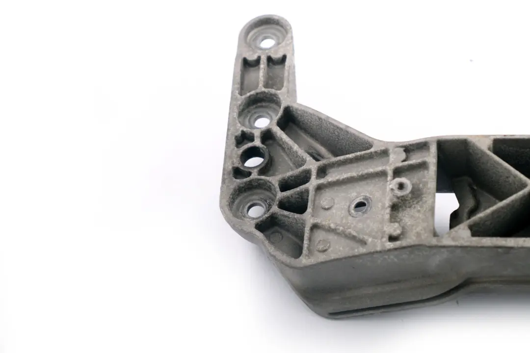 Getriebeträger für BMW E60 M5 E63 M6 mit Teilenummer 2282027 BMW E60 M5 E63 M6 Getriebeträger - SKU 2282027 - Teilenummer 2282027