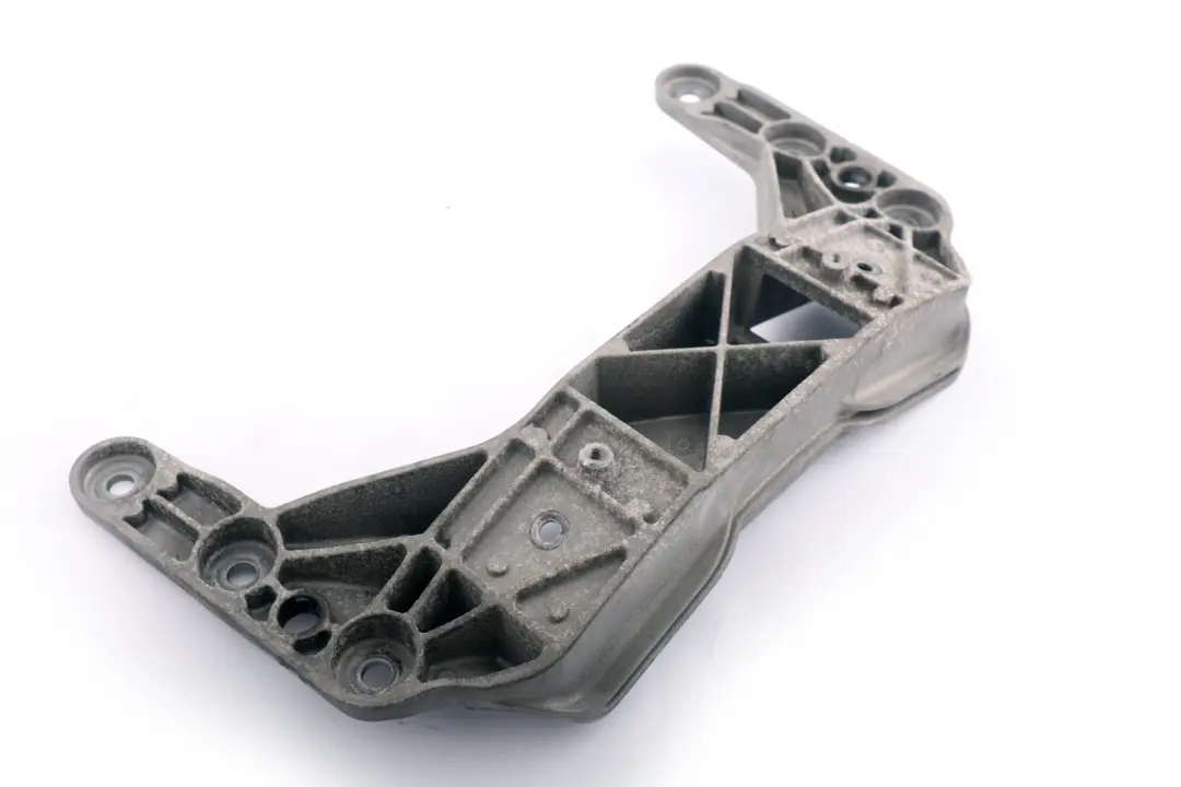 Supporto cambio staffa di montaggio per BMW E60 M5 E63 M6 con numero di parte 2282027 BMW E60 M5 E63 M6 Supporto cambio staffa di montaggio - SKU 2282027 - Numero di parte 2282027