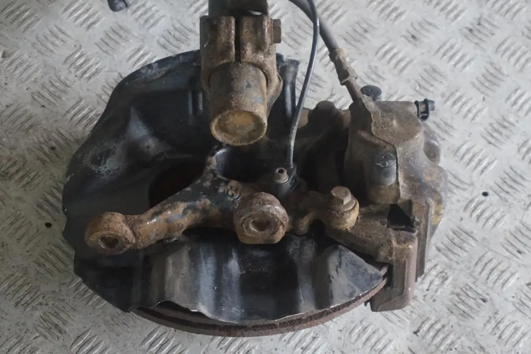 BMW 3 E46 Cabrio 320Ci M54 M Sport Front Right O/S Suspension Leg Brake Disc - SKU 2282102 - Part number 2282102