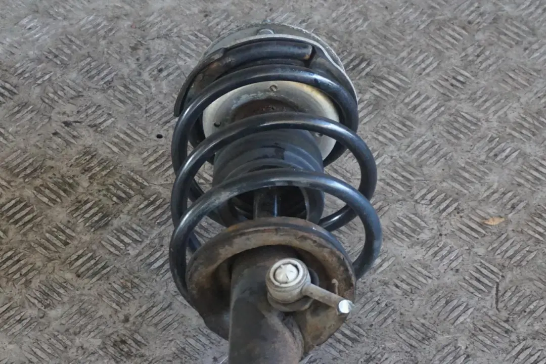 M57 M Sport Front Right O/S Suspension Leg Brake Disc to BMW 3 E46 Saloon 330d with Part number 2282460 BMW 3 E46 Saloon 330d M57 M Sport Front Right O/S Suspension Leg Brake Disc - SKU 2282460 - Part number 2282460