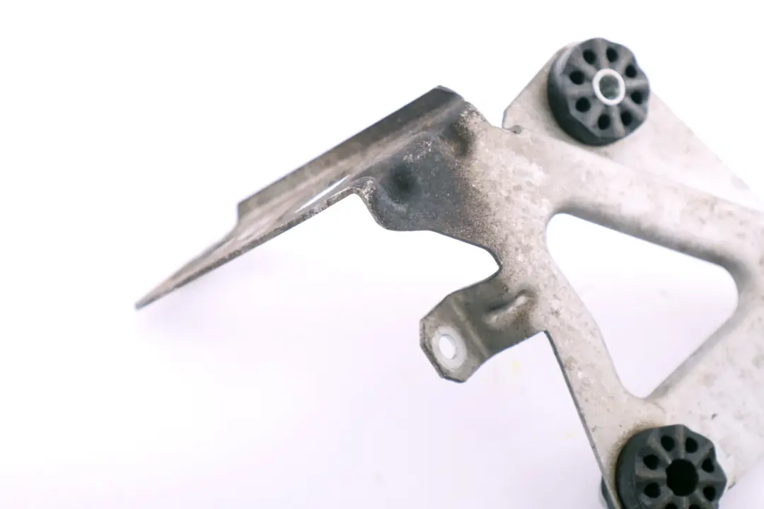 Supporto Pompa ABS Staffa Idro Mount Unit per BMW E60 E63 E64 M6 con numero di parte 2282762 BMW E60 E63 E64 M6 Supporto Pompa ABS Staffa Idro Mount Unit - SKU 2282763 - Numero di parte 2282762