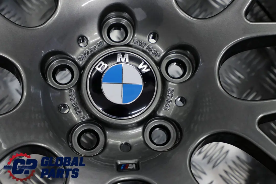 Complete Set 4x Wheel Rim 19" M Cross Spoke 163 to BMW 3 Series E46 M3 with Part number 2282895 BMW 3 Series E46 M3 Complete Set 4x Wheel Rim 19" M Cross Spoke 163 - SKU 2282895 - Part number 2282895