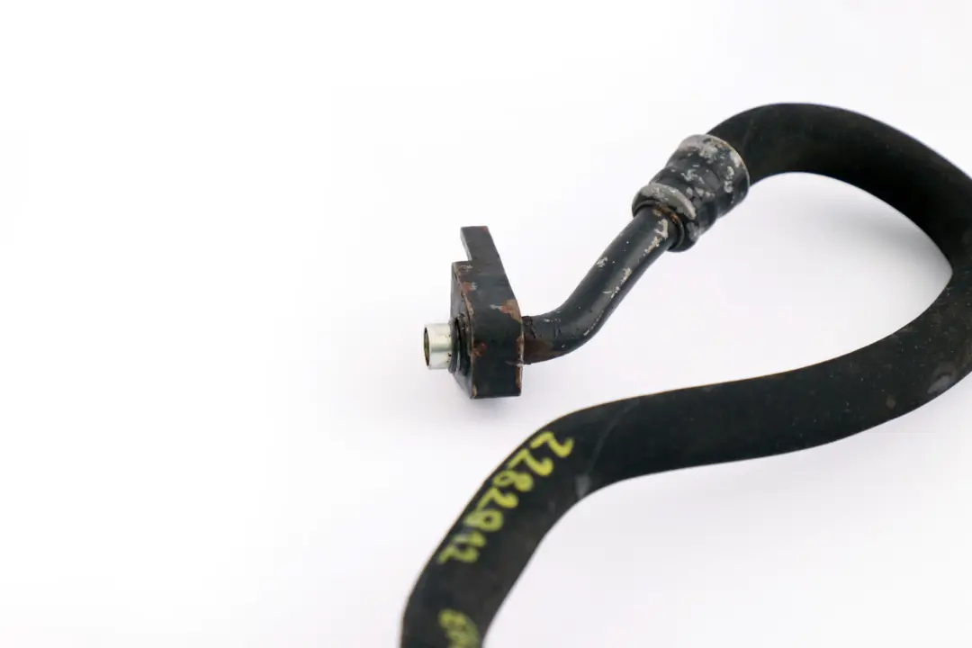 Oil Cooling Outlet Pipe Hose to BMW 5 6 Series E60 E61N LCI E63 E64 M5 M6 with Part number 2282912 BMW 5 6 Series E60 E61N LCI E63 E64 M5 M6 Oil Cooling Outlet Pipe Hose - SKU 2282912 - Part number 2282912