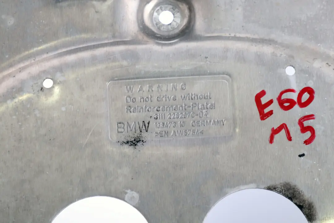 Plaque D'Isolation De Moteur Inférieur BMW E60 M5 E61N E63 E64 pour à propos du numéro de pièce 2282970 Plaque D'Isolation De Moteur Inférieur BMW E60 M5 E61N E63 E64 - SKU 2282970 - Numéro de pièce 2282970