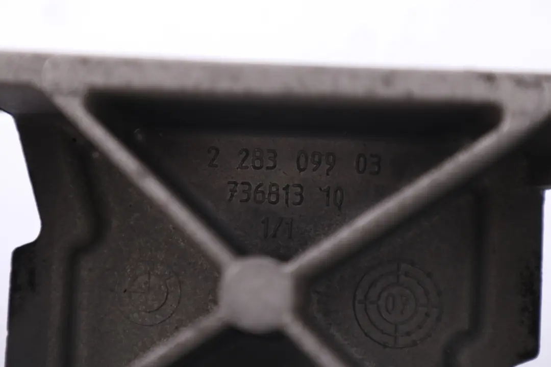 soporte De La caja De cambios De montaje del soporte para BMW E90 E92 E93 M3 con número de pieza 2283099 BMW E90 E92 E93 M3 soporte De La caja De cambios De montaje del soporte - SKU 2283099 - Número de pieza 2283099