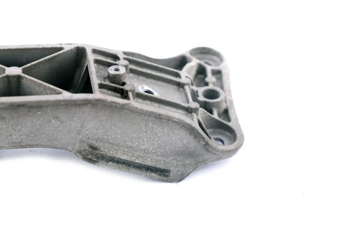 Getriebetragergetriebeaufhangung / Boite de Vitesse pour BMW 3 E90 E92 E93 LCI M3 à propos du numéro de pièce 2283099 BMW 3 E90 E92 E93 LCI M3 Getriebetragergetriebeaufhangung / Boite de Vitesse - SKU 2283099 - Numéro de pièce 2283099