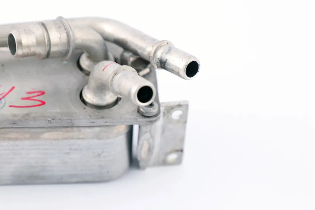 Wärmetauscher Motorenöl für BMW E90 E92 E93 LCI M3 mit Teilenummer 2283325 BMW E90 E92 E93 LCI M3 Wärmetauscher Motorenöl - SKU 2283325 - Teilenummer 2283325