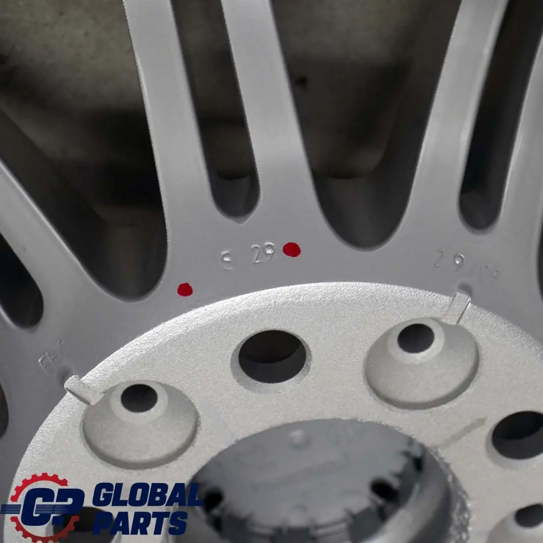 Vorne Felge Alufelge 19" 8,5J ET:29 Doppelspeiche 220 für BMW 3 er E90 E92 E93 M3 mit Teilenummer 2283555 BMW 3 er E90 E92 E93 M3 Vorne Felge Alufelge 19" 8,5J ET:29 Doppelspeiche 220 - SKU 2283555 - Teilenummer 2283555