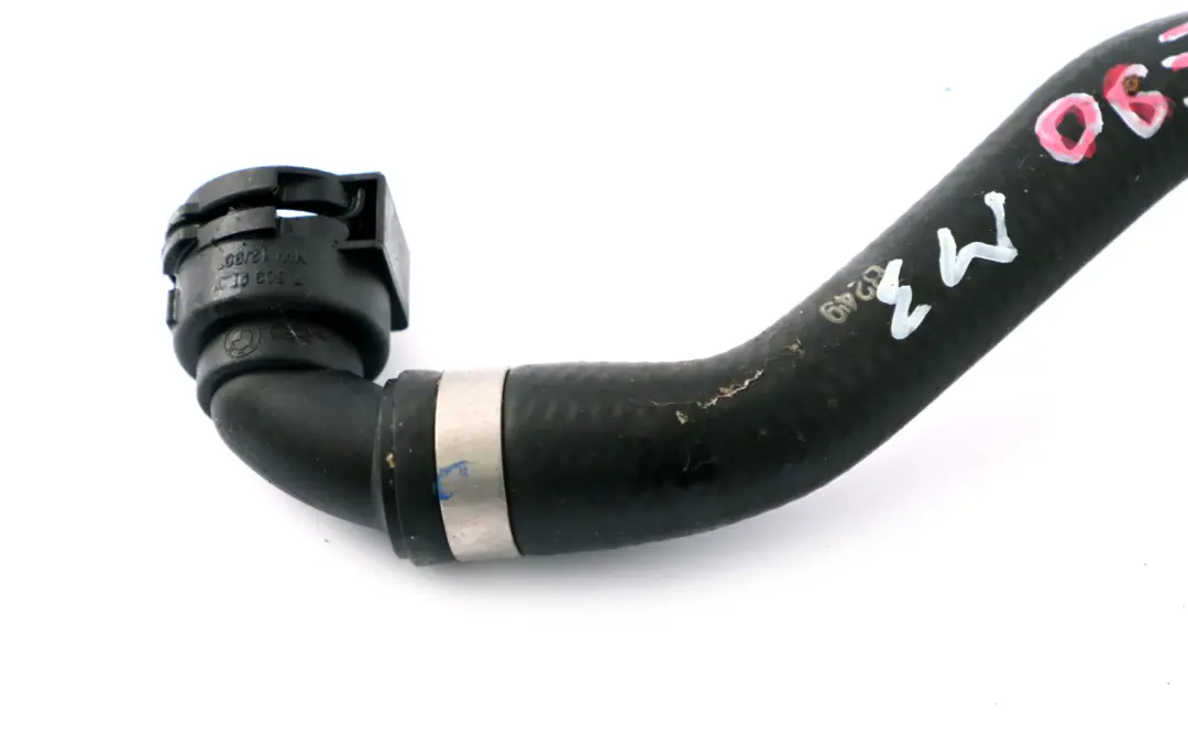 Tubo di Riscaldamento Radiatore Olio Coolante per BMW E90 E92 E93 LCI M3 con numero di parte 2283593 BMW E90 E92 E93 LCI M3 Tubo di Riscaldamento Radiatore Olio Coolante - SKU 2283593 - Numero di parte 2283593