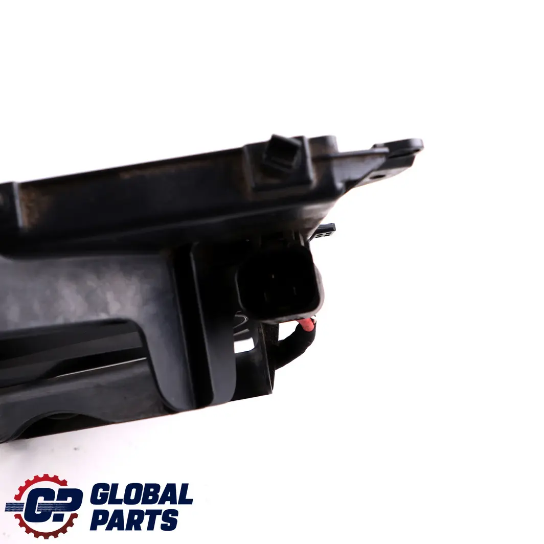 Cooling Radiator Fan Housing 850W to BMW 3 E90 E92 E93 M3 Engine with Part number 2283621 BMW 3 E90 E92 E93 M3 Engine Cooling Radiator Fan Housing 850W - SKU 2283621 - Part number 2283621