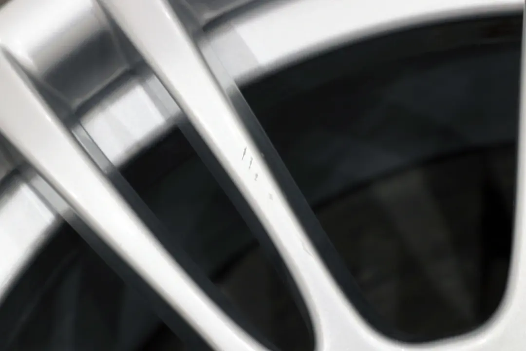 Alufelge Felge 18" Rad Doppelspeiche 270 8J ET:20 für BMW 3 er E90 E92 E93 M3 mit Teilenummer 2283905 BMW 3 er E90 E92 E93 M3 Alufelge Felge 18" Rad Doppelspeiche 270 8J ET:20 - SKU 2283905-2 - Teilenummer 2283905