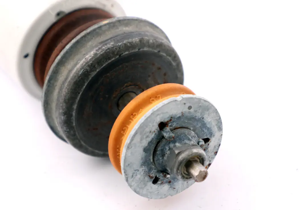 Amortisseur Arriere Droite / a Gauche Essieu 2283979 pour BMW 3 E93 M3 Cabriolet à propos du numéro de pièce 2284316 BMW 3 E93 M3 Cabriolet Amortisseur Arriere Droite / a Gauche Essieu 2283979 - SKU 2284316 - Numéro de pièce 2284316