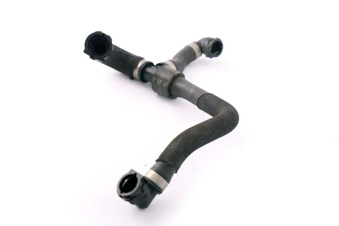 Refroidissement l'eau Radiateur Tuyau refroidissement pour BMW F80 M3 F82 M4 à propos du numéro de pièce 2284690 BMW F80 M3 F82 M4 Refroidissement l'eau Radiateur Tuyau refroidissement - SKU 2284690 - Numéro de pièce 2284690