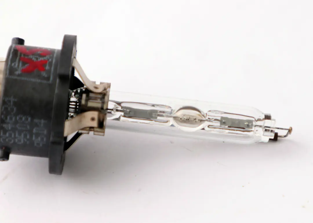 BMW 5 7 X5 Series E46 E53 E60 E65 Bulb BMW Power Xenon Light D2S 35W - SKU 2338066 - Part number 2338066