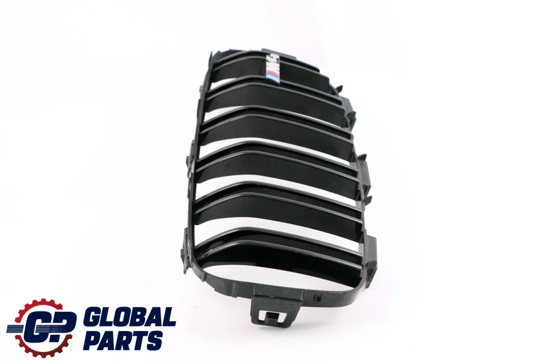 Frontstoßstange Ziergitter Links Hochglänzend für BMW 4 er F82 F83 LCI M4 mit Teilenummer 2352811 BMW 4 er F82 F83 LCI M4 Frontstoßstange Ziergitter Links Hochglänzend - SKU 2352811 - Teilenummer 2352811