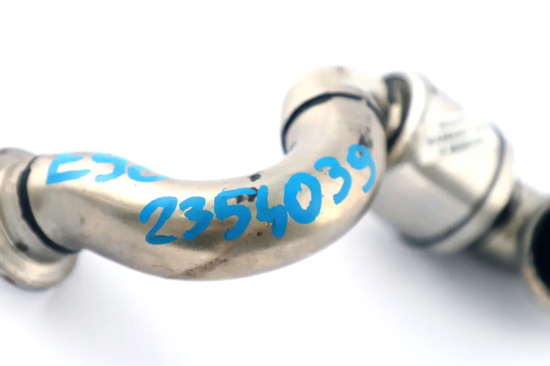 AGR Ventil Rohr EGR Kühleran Schluss Diesel für BMW E60 E87 E90 E91 mit Teilenummer 2354039 BMW E60 E87 E90 E91 AGR Ventil Rohr EGR Kühleran Schluss Diesel - SKU 2354039 - Teilenummer 2354039