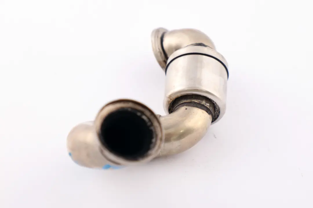 Chłodnica Złącze Rura Zawóru EGR Diesel do BMW E60 E87 E90 E91 o numerze 2354039 BMW E60 E87 E90 E91 Chłodnica Złącze Rura Zawóru EGR Diesel - SKU 2354039 - Numer Części 2354039