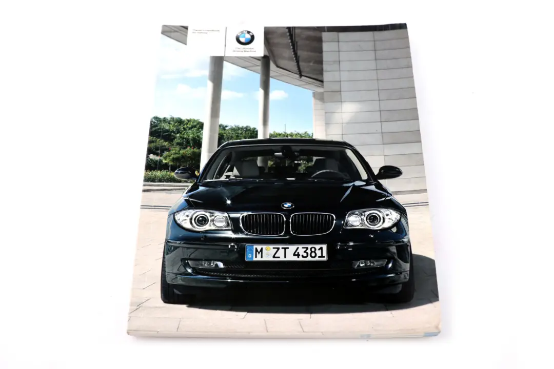 BMW 1 Series 1 E81 E87 LCI Service Booklet Owner's Handbook Player Instructions - SKU 2600812-1 - Part number 01412600812 01492601593